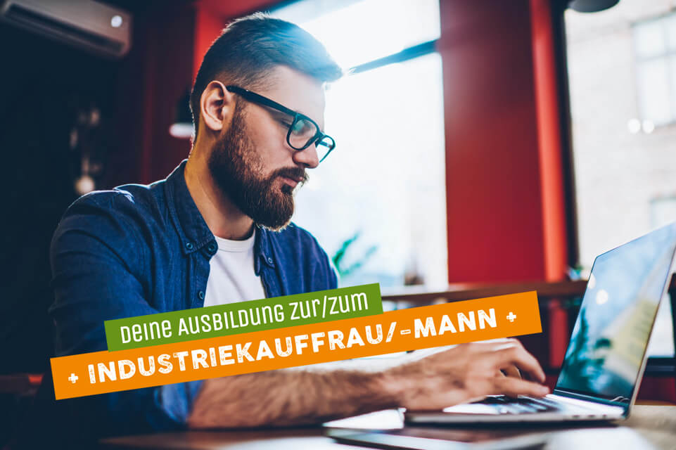 Mann als Vertreter für Ausbildung zum Industriekaufmann